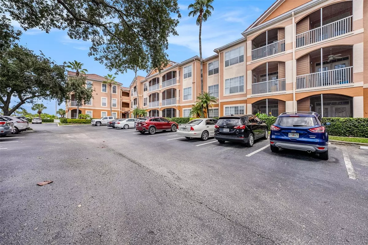 Tampa, FL 33611,5000 CULBREATH KEY WAY #1-212