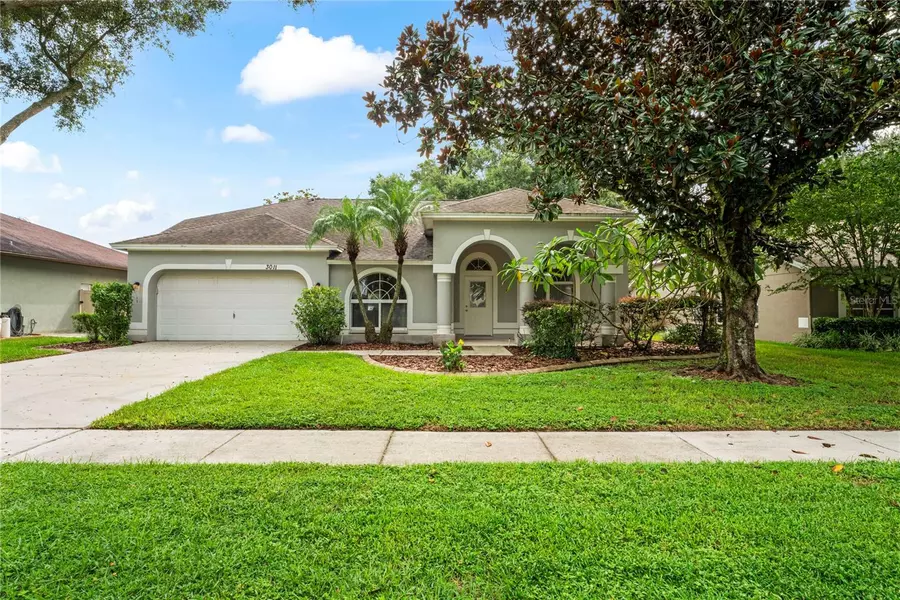 3011 FOLKLORE DR, Valrico, FL 33596