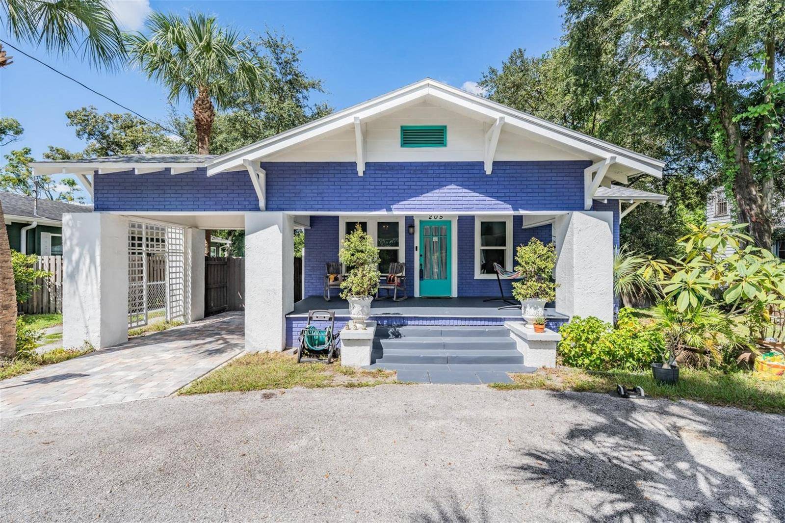 205 W HENRY AVE, Tampa, FL 33604