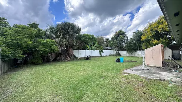 Kissimmee, FL 34743,106 DAHLIA DR