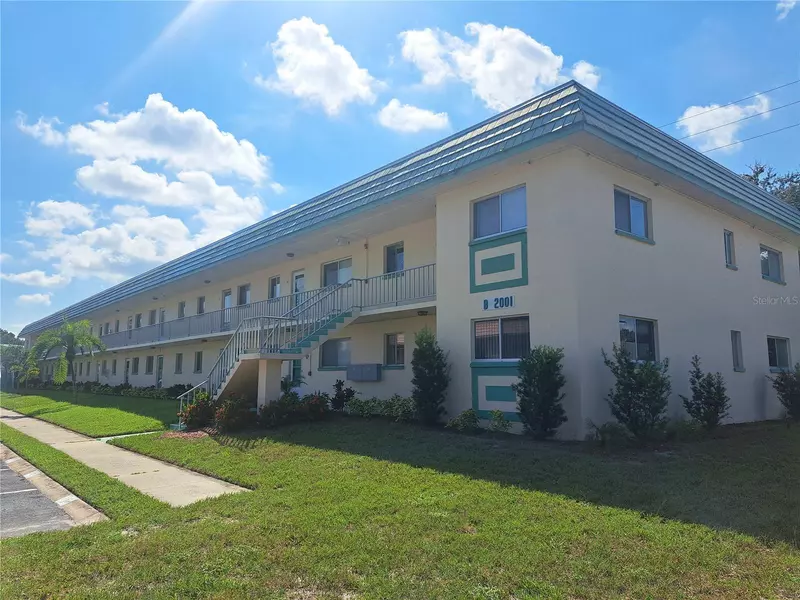 2001 GEENBRIAR BLVD #5, Clearwater, FL 33763