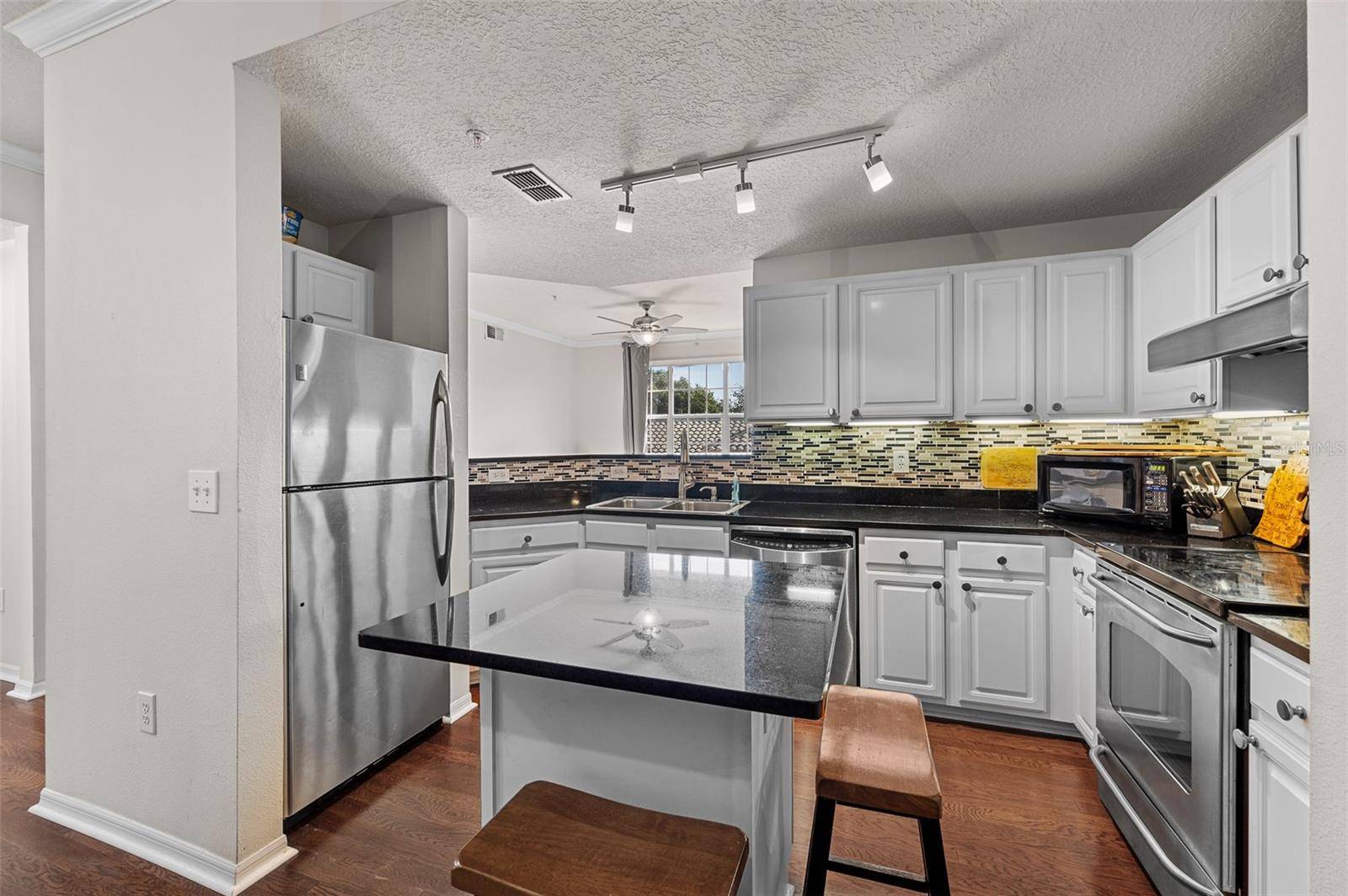 Tampa, FL 33602,501 KNIGHTS RUN AVE #1215