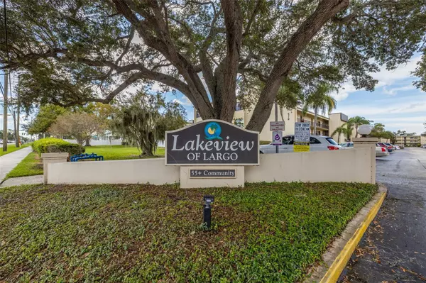 Largo, FL 33774,14130 ROSEMARY LN #2208