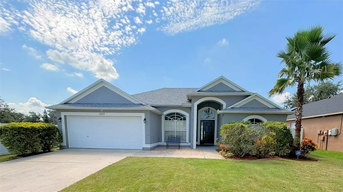 Seffner, FL 33584,2317 TOWERING OAKS CIR