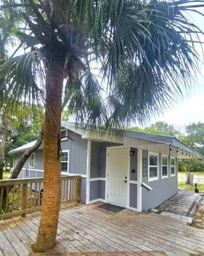 Ruskin, FL 33570,705 10TH ST SW