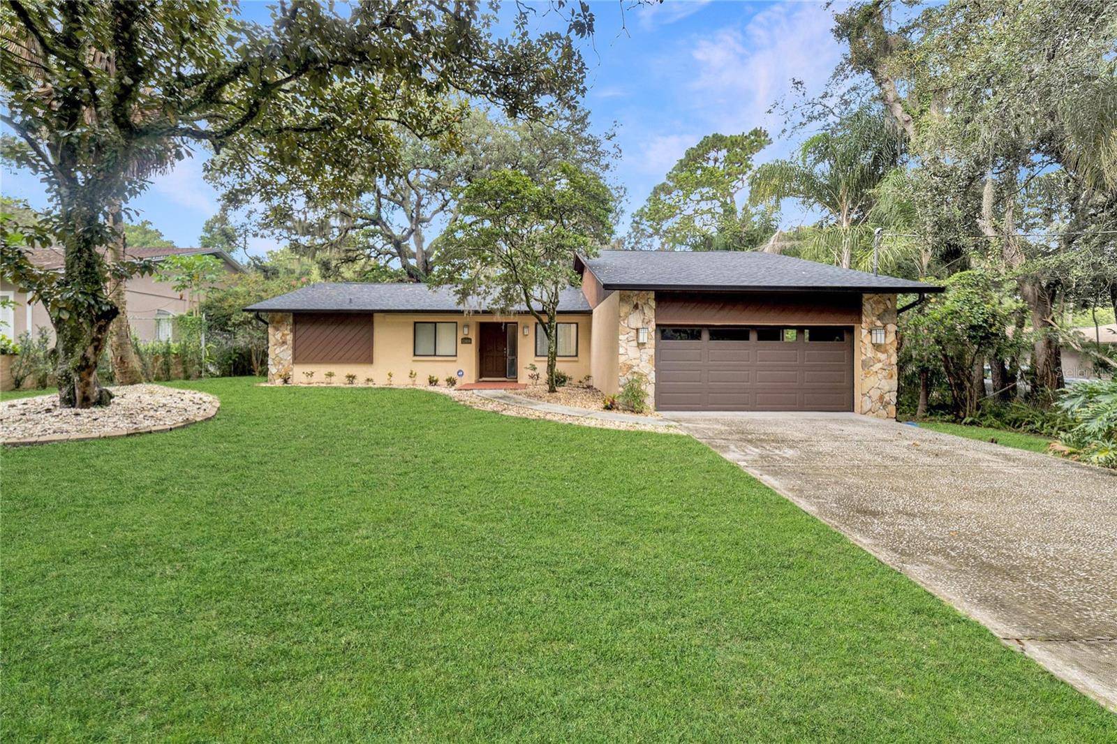 12408 N 52ND ST,  Temple Terrace,  FL 33617