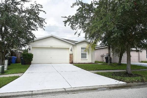 7934 CARRIAGE POINTE DR, Gibsonton, FL 33534