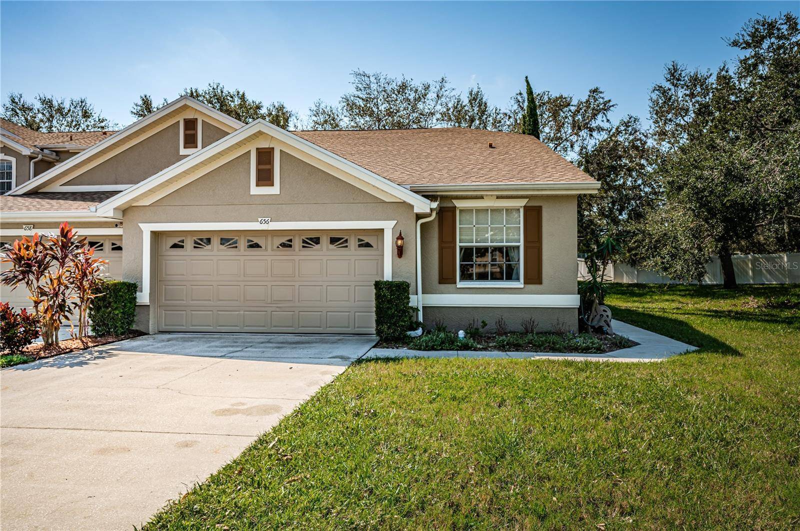 656 SPRING LAKE CIR W, Tarpon Springs, FL 34688