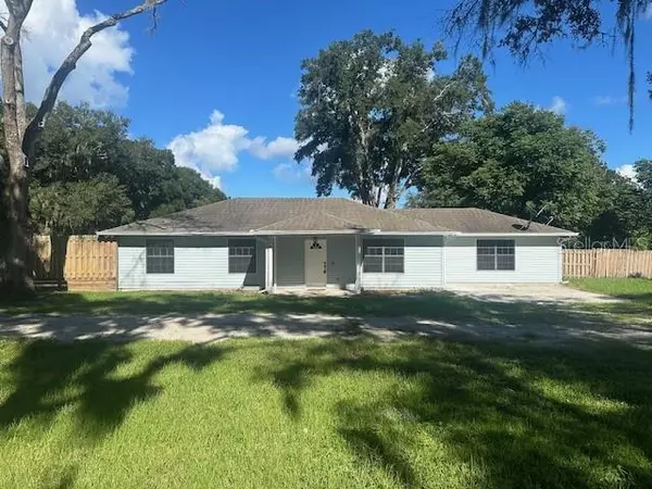 Geneva, FL 32732,561 OLD GENEVA RD