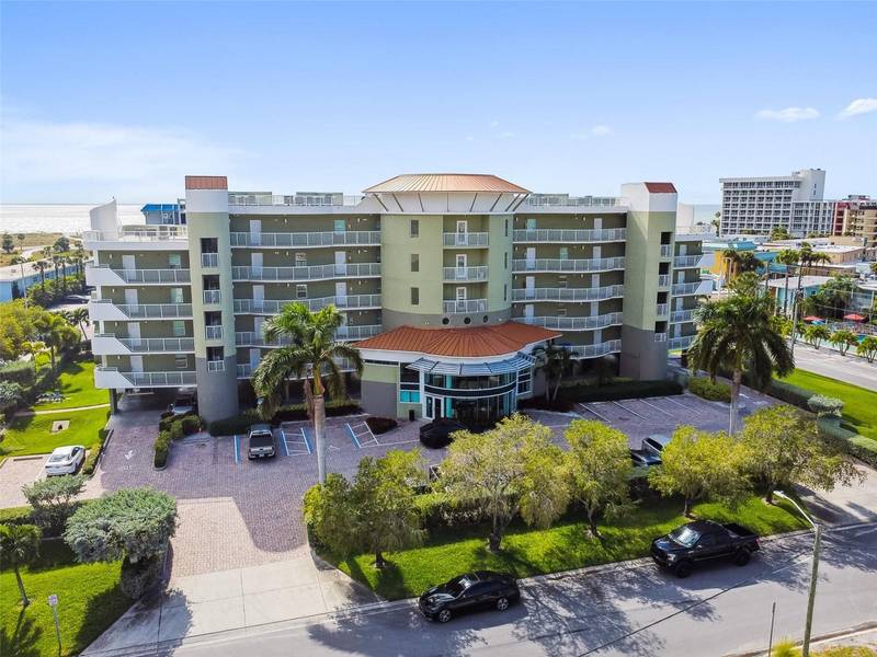 11605 GULF BLVD #206, St Petersburg, FL 33706