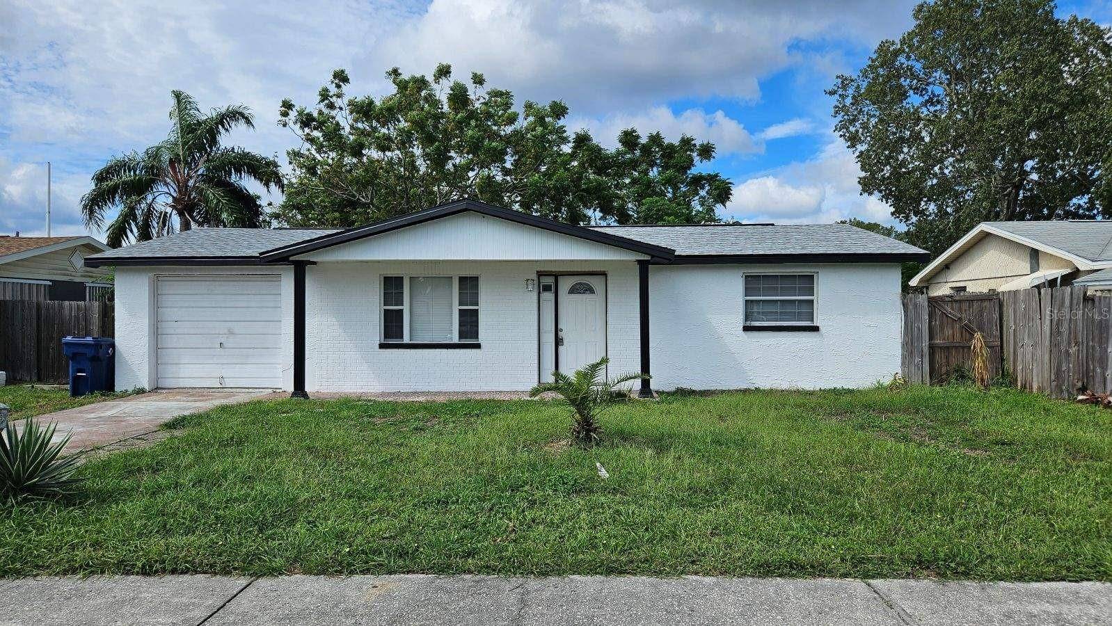 10129 VINEYARD LN, Port Richey, FL 34668