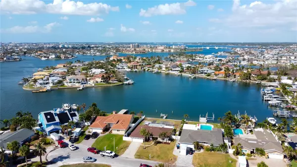 8045 13TH AVE S, St Petersburg, FL 33707