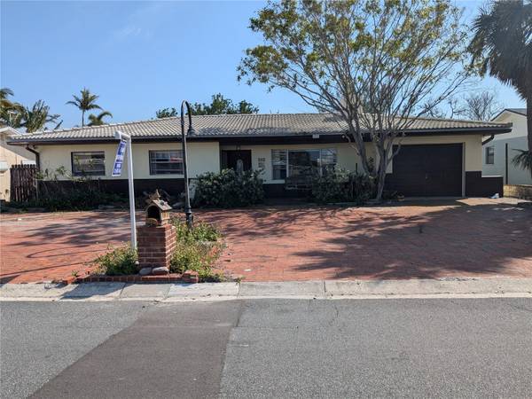 480 82ND AVE, St Pete Beach, FL 33706