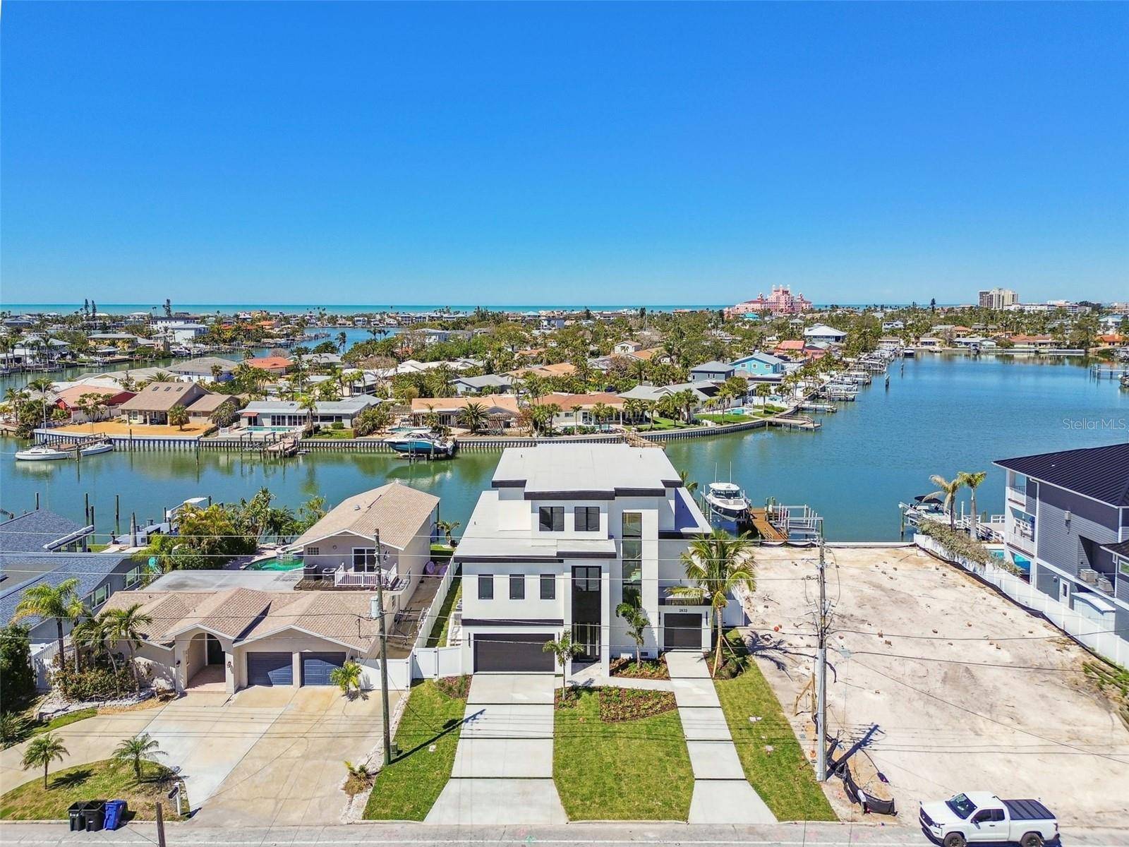 St Pete Beach, FL 33706,2832 W VINA DEL MAR BLVD