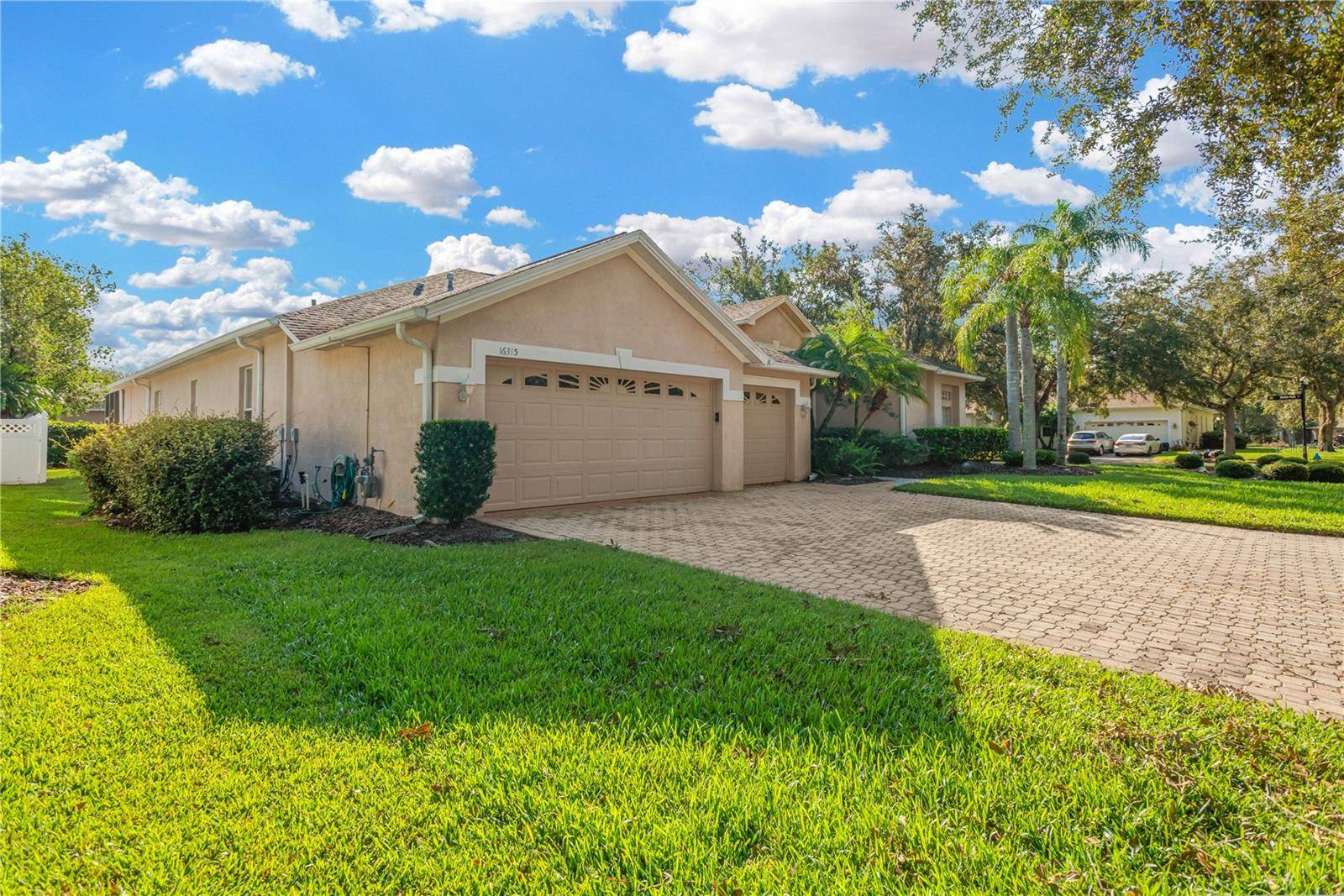 16315 SAMBOURNE LN, Tampa, FL 33647