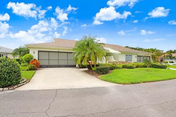 2006 HARTLEBURY WAY, Sun City Center, FL 33573