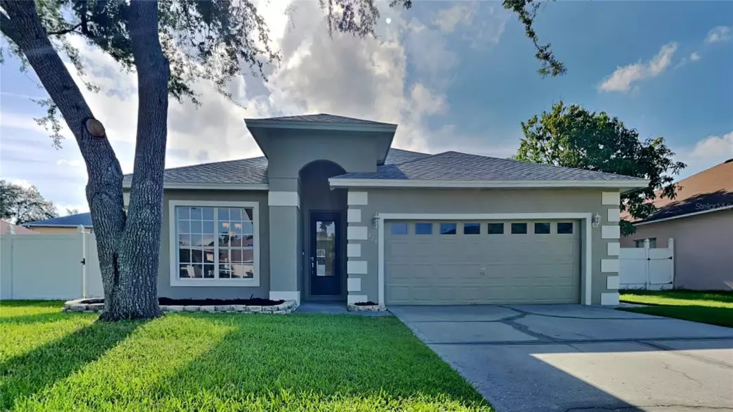 725 SUNBURST COVE LN, Winter Garden, FL 34787