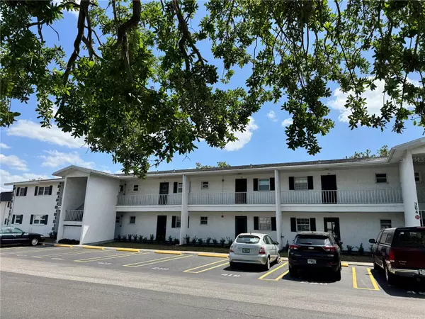 304 46TH AVENUE TER W #218, Bradenton, FL 34207