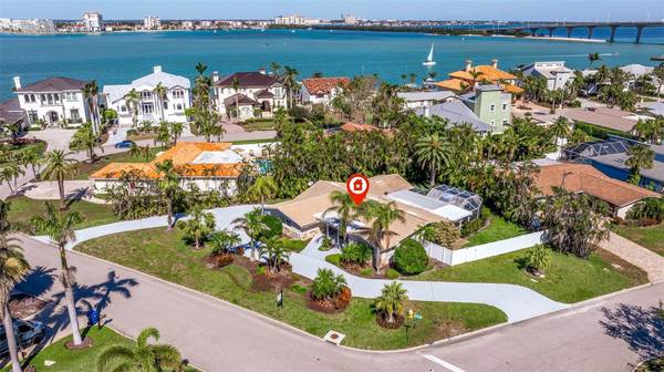 165 4TH AVE N, Tierra Verde, FL 33715