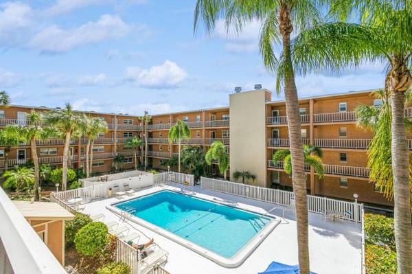 12760 INDIAN ROCKS RD #1071, Largo, FL 33774