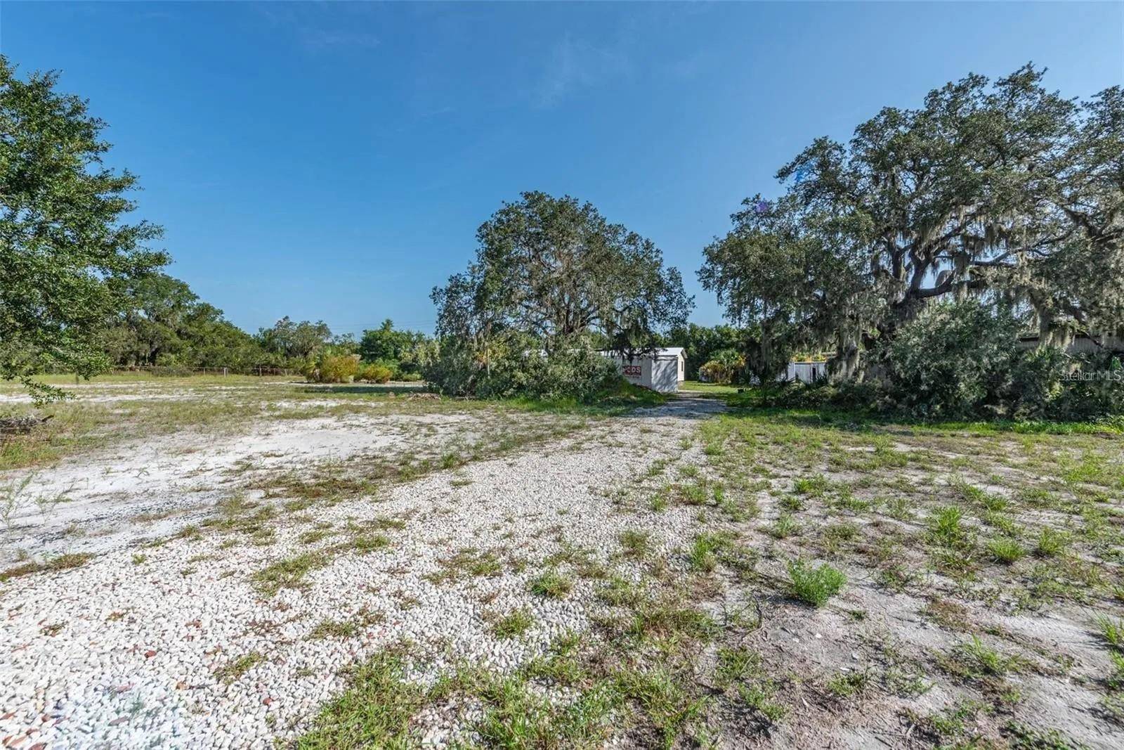 Gibsonton, FL 33534,12154 BULLFROG CREEK RD