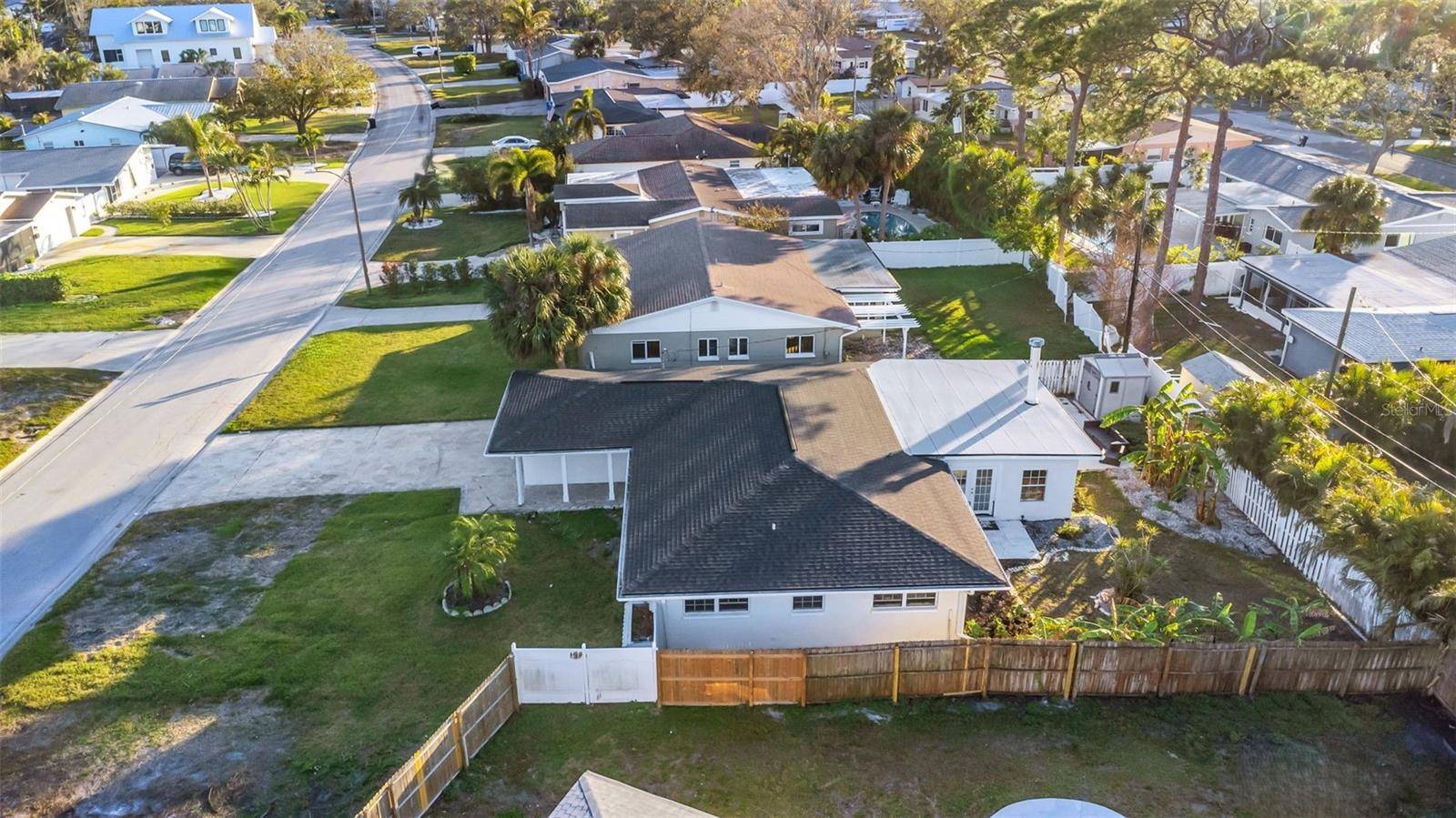 4518 HELENA ST NE, St Petersburg, FL 33703