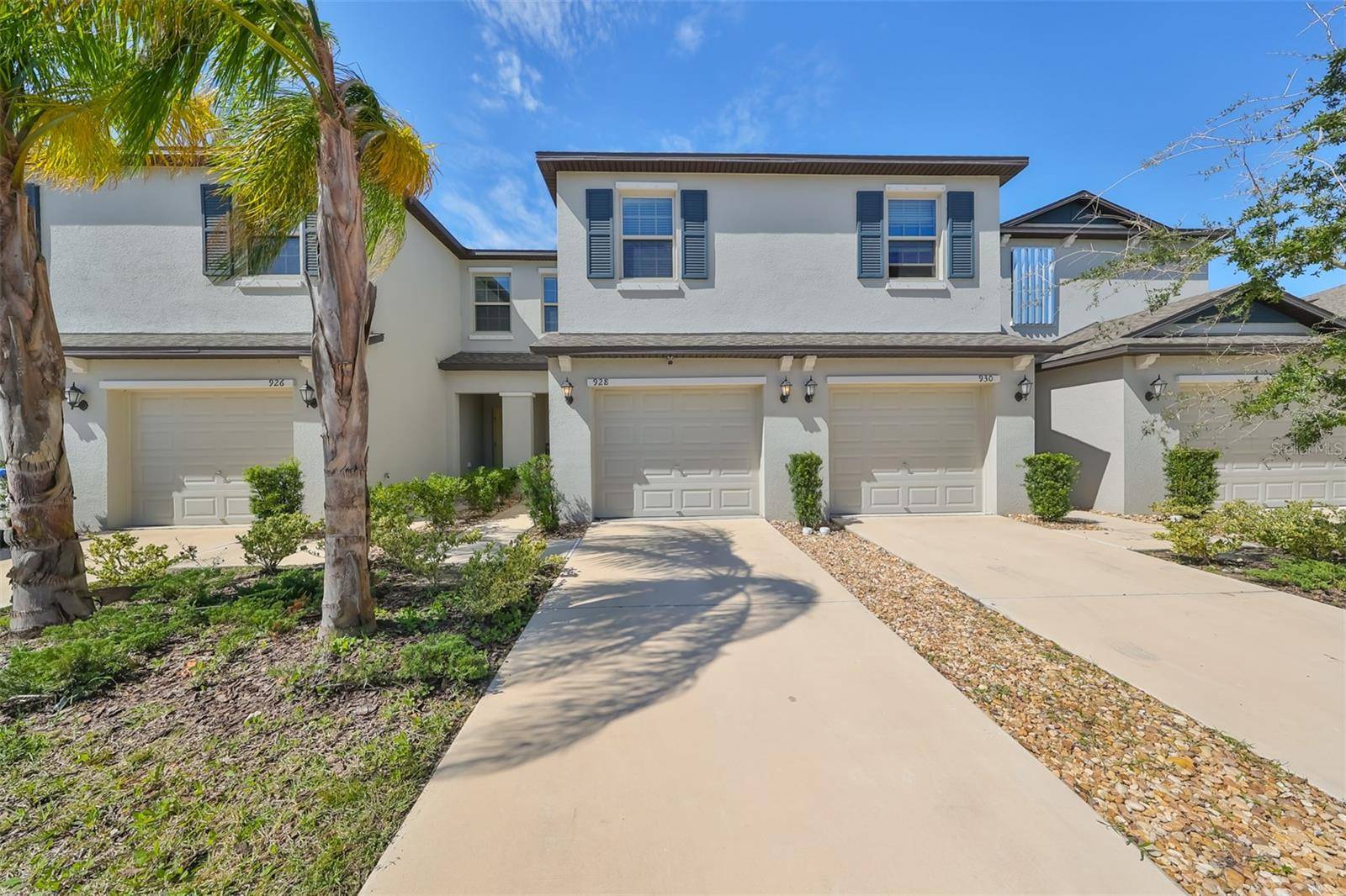 928 ROYAL EMPRESS DR, Ruskin, FL 33570