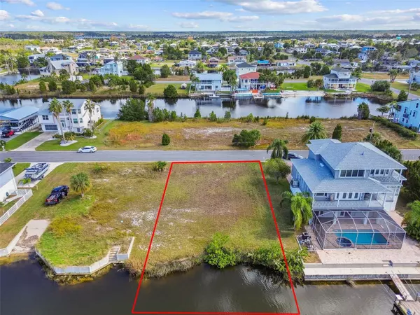 3327 TURKS CAP DR, Hernando Beach, FL 34607