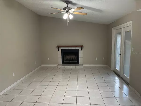 Valrico, FL 33594,1207 PINEY BRANCH CIR