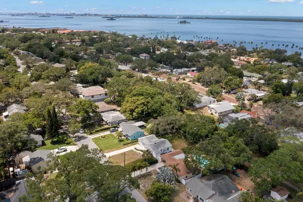 Dunedin, FL 34698,1658 DOUGLAS AVE