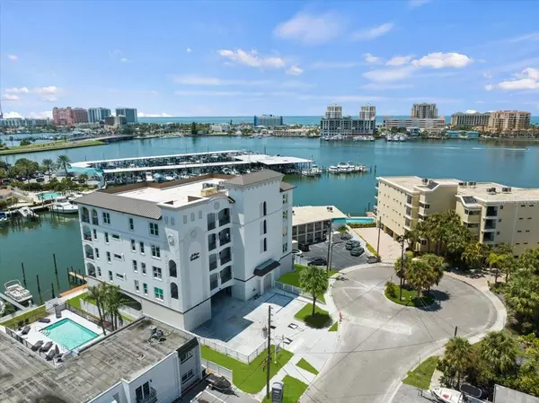 211 DOLPHIN PT #202, Clearwater Beach, FL 33767