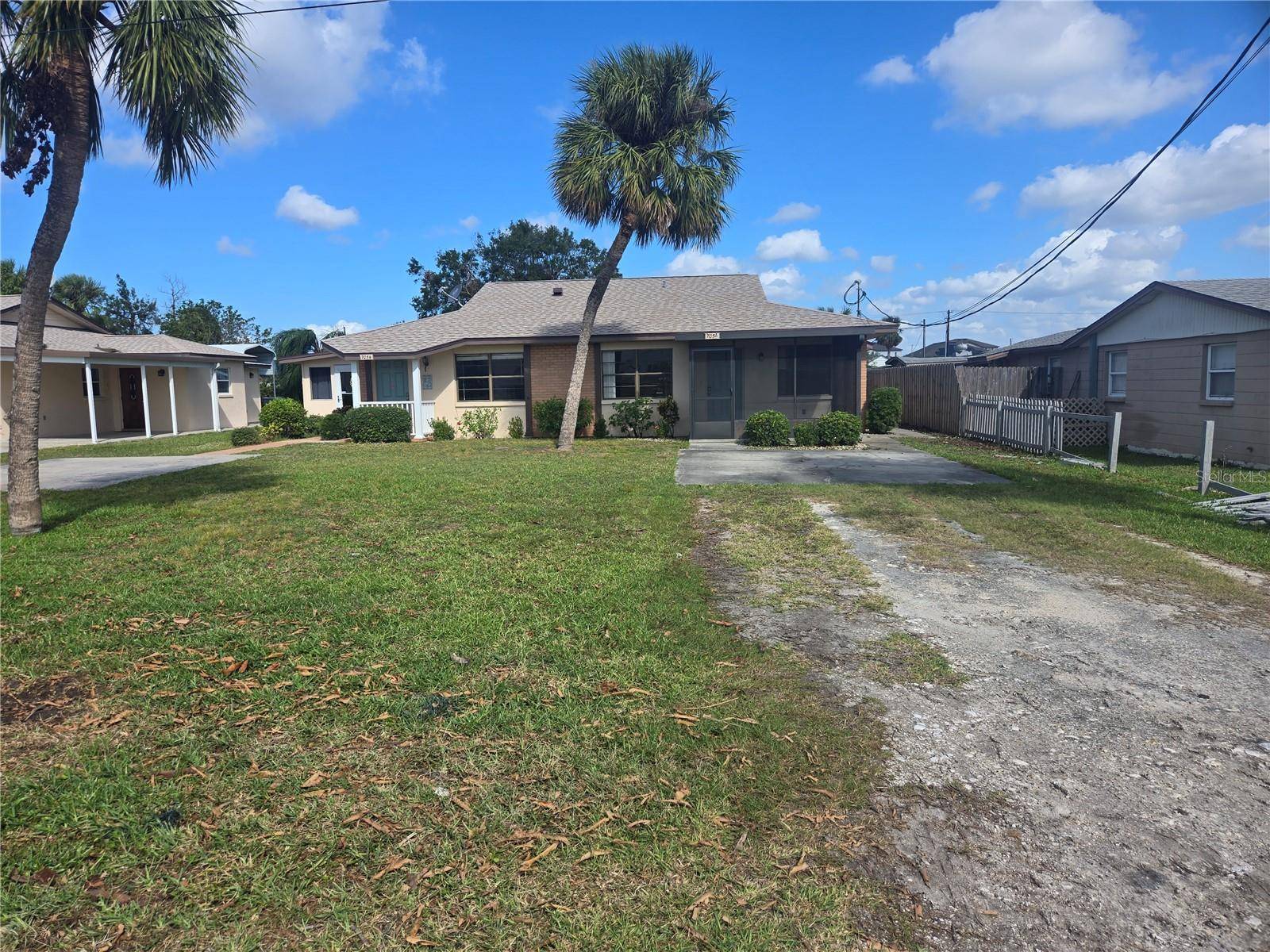 Ruskin, FL 33570,707 2ND AVE NW