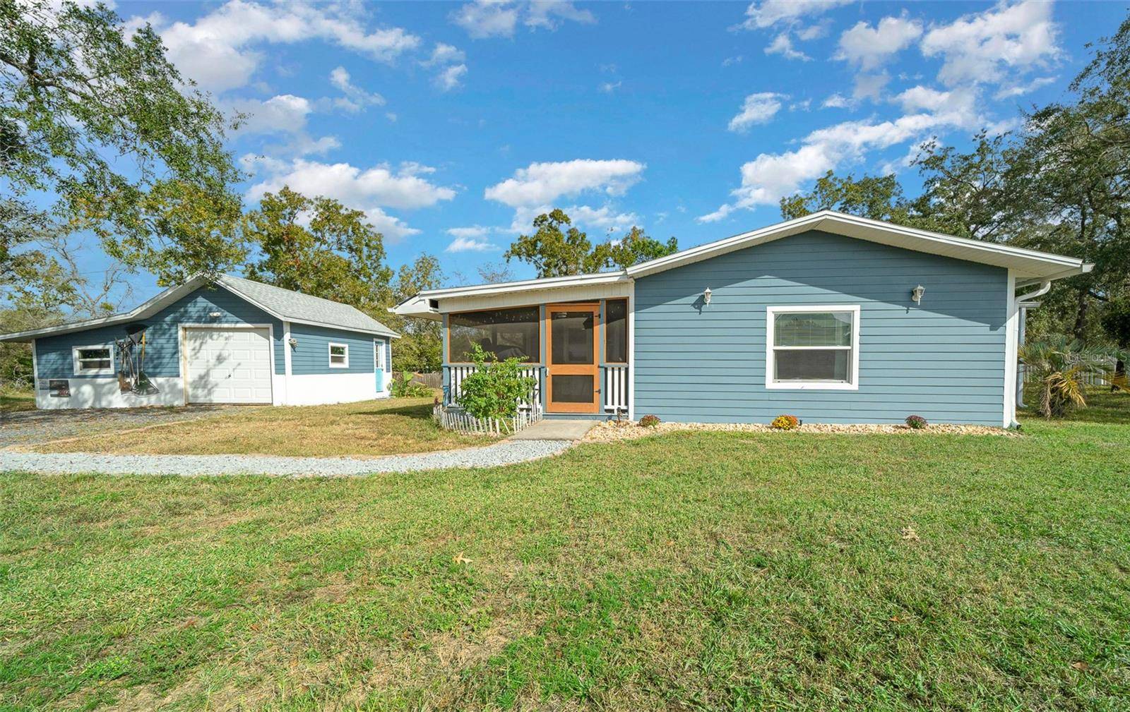 11384 MARIPOE RD,  Weeki Wachee,  FL 34614