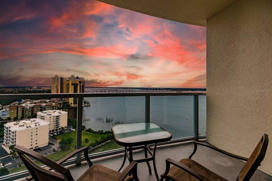 3000 OASIS GRAND BLVD #2004, Fort Myers, FL 33916