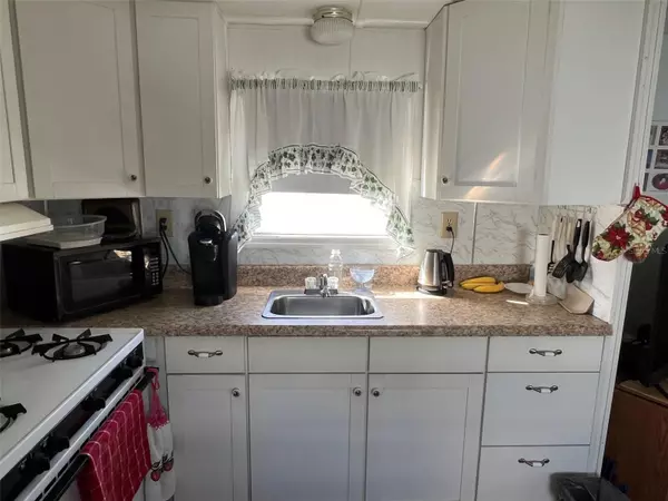 Largo, FL 33778,12674 SEMINOLE BLVD #C6