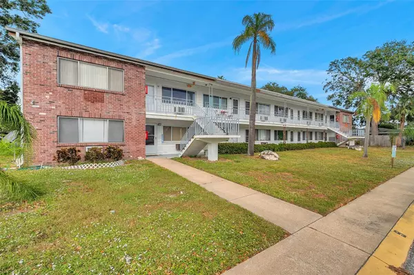 2366 SHELLEY ST #13, Clearwater, FL 33765