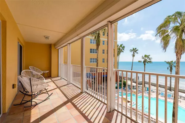 North Redington Beach, FL 33708,16500 GULF BLVD #352