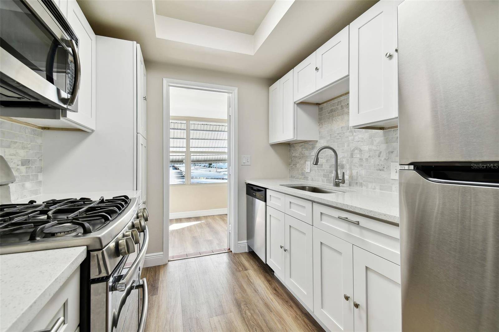St Petersburg, FL 33714,5875 21ST ST N #15L