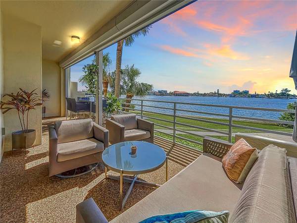 7872 SAILBOAT KEY BLVD S #102,  South Pasadena,  FL 33707