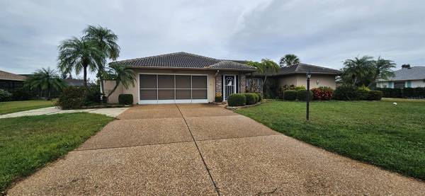 6994 COUNTRY LAKES CIR, Sarasota, FL 34243