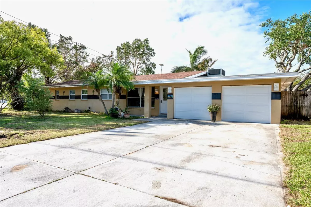 Largo, FL 33774,3774 ANGLERS LN