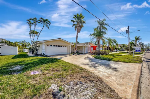 Clearwater Beach, FL 33767,43 LEEWARD IS