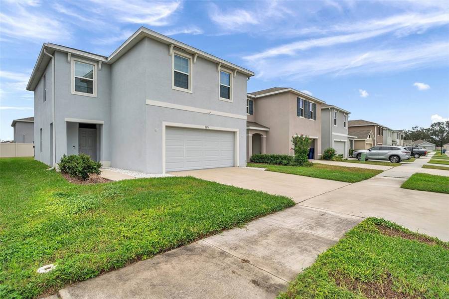 2879 MAIDEN GRASS ISLE, Wesley Chapel, FL 33543