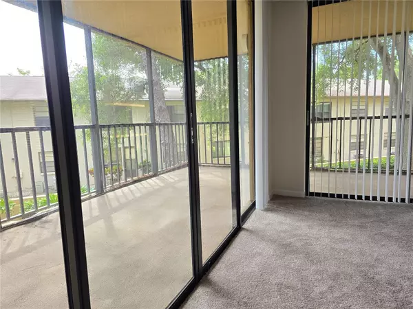 Clearwater, FL 33761,3076 EASTLAND BLVD #106