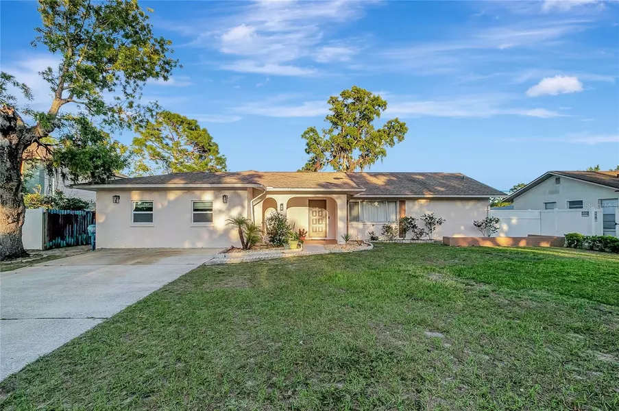 10048 GIFFORD DR, Spring Hill, FL 34608
