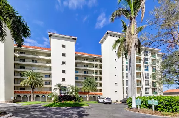 4717 DOLPHIN CAY LN S #208, St Petersburg, FL 33711