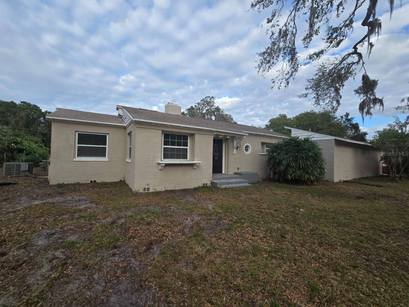 1124 SUNSHINE AVE, Leesburg, FL 34748