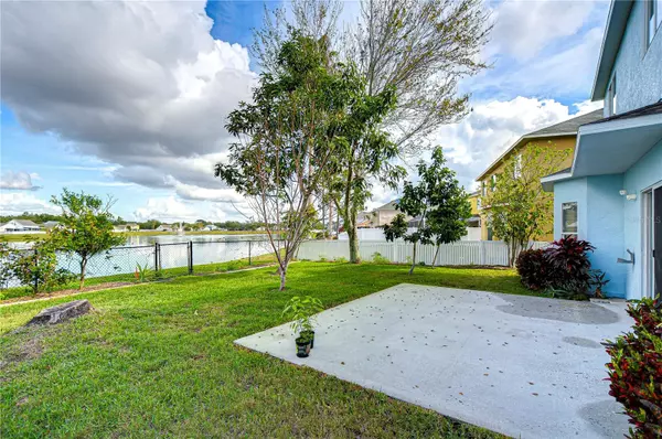 Riverview, FL 33569,10816 LAKESIDE VISTA DR