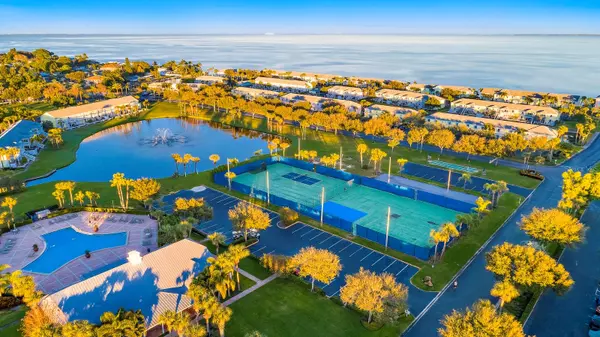 St Petersburg, FL 33705,4832 COBIA DR SE #B