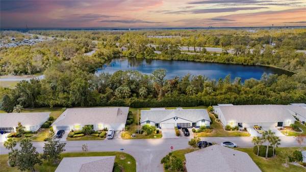 2107 HARTLEBURY WAY, Sun City Center, FL 33573